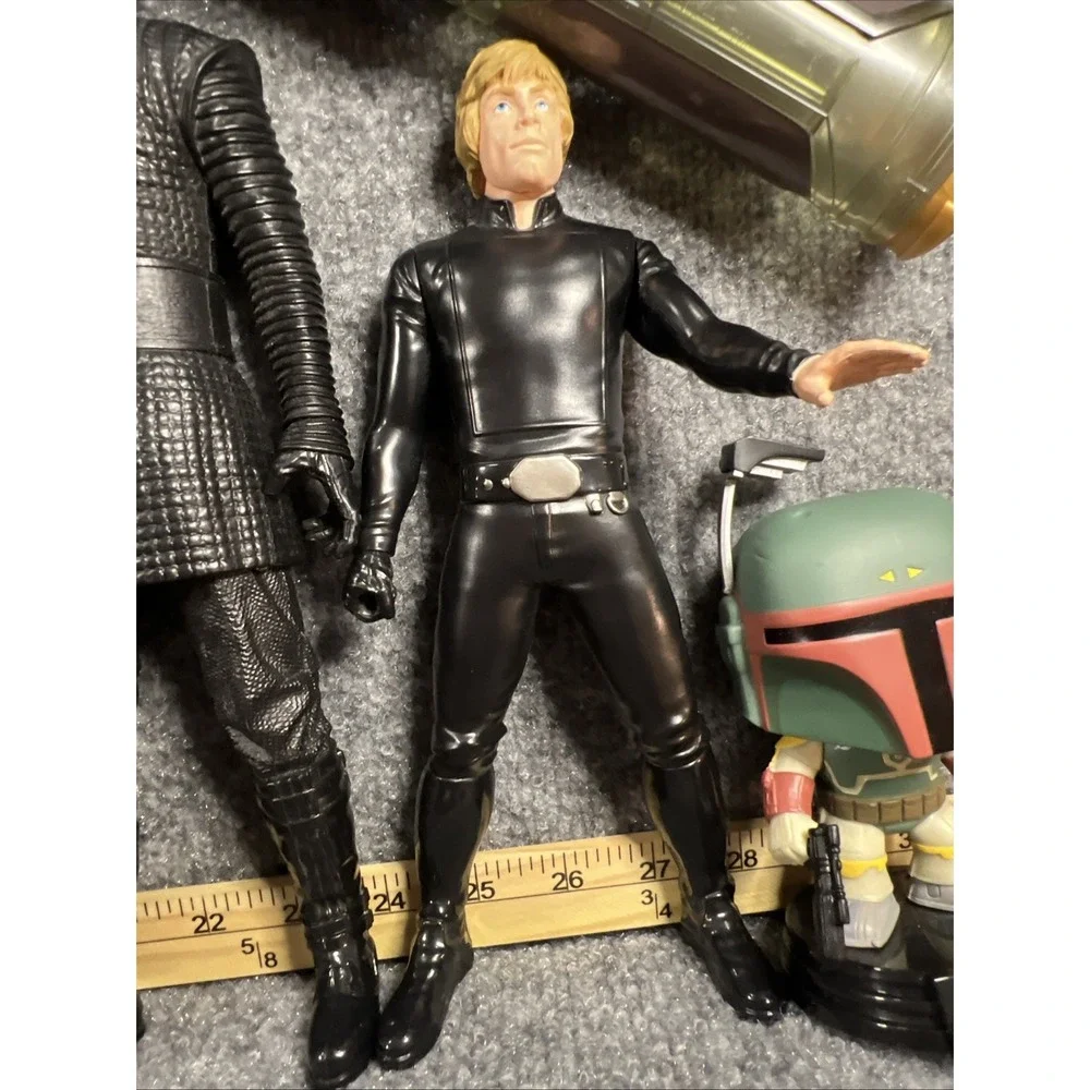 Star Wars 7-Piece Toy Lot 5 Action Figures (2 Talk) Boba Fett Funko& Lightsaber
